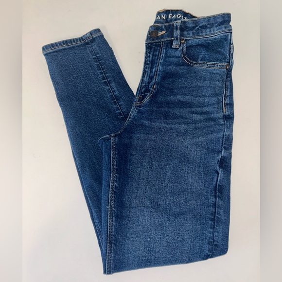 American Eagle Outfitters Denim - American Eagle women’s stretch Mom Jean mid rise jeans size 0 Regular